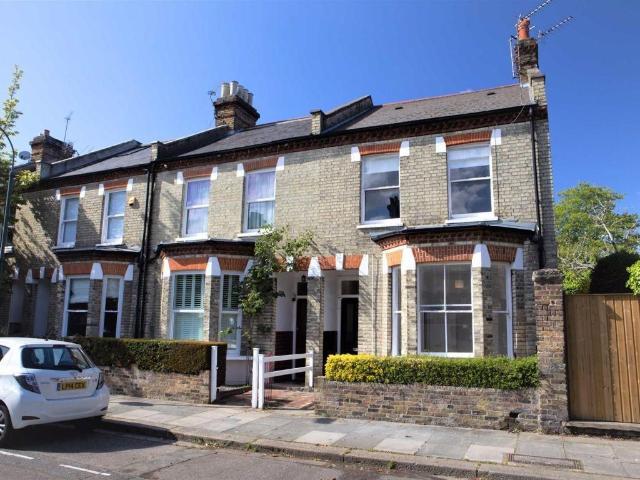 House for rent in London Borough of Hammersmith and Fulham, Greater London