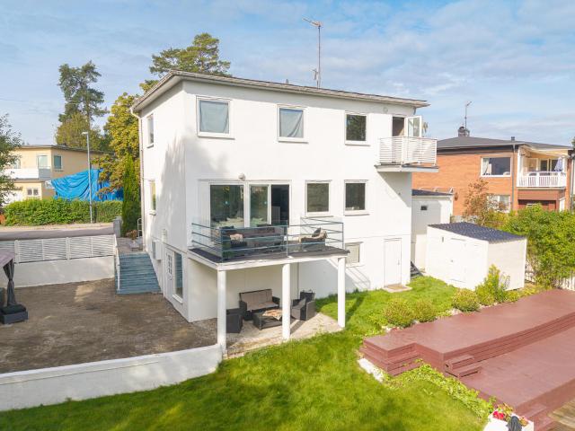 Villa till salu i Sundbyberg, Stockholm
