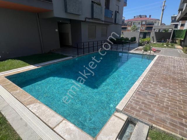 Bergama, İzmir içerisinde satılık mülk