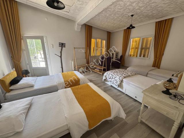 Bergama, İzmir içerisinde satılık mülk