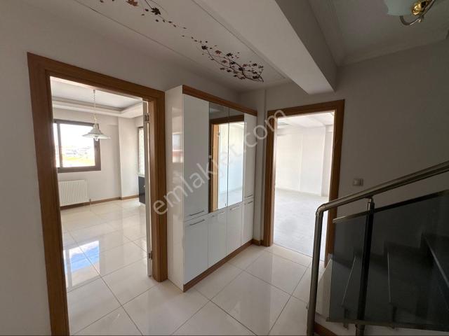 Bergama, İzmir içerisinde kiralık mülk