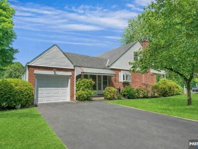 House for sale in New Milford, New Jersey