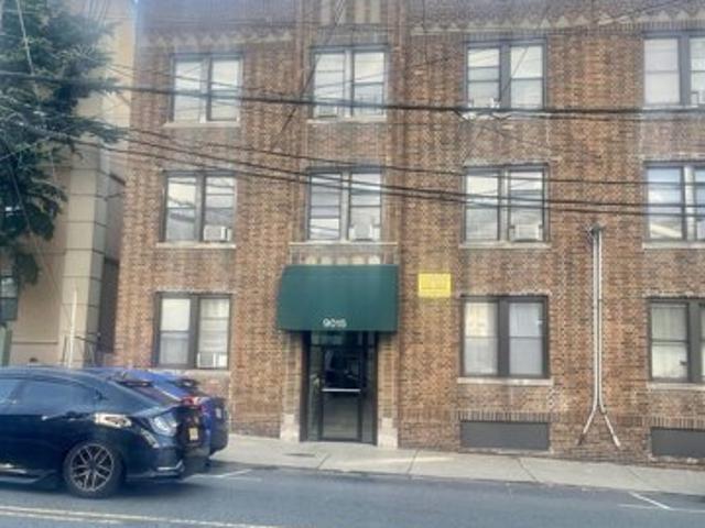 Condo for sale in North Bergen Condo for sale in North Bergen