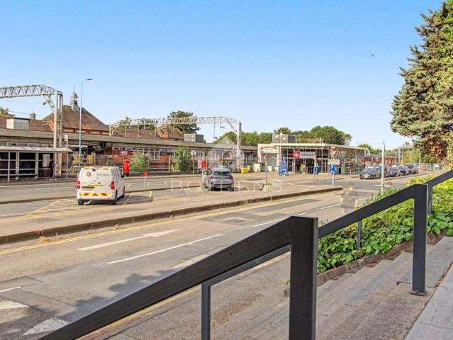 Apartment for rent in Mile End, Fordham Heath