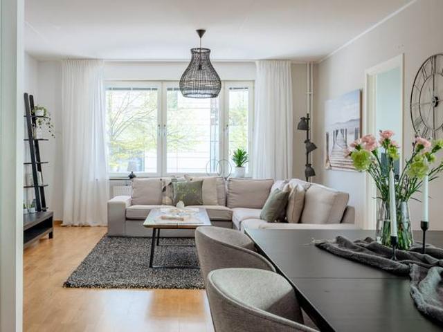Bostad till salu i Sollentuna, Stockholm