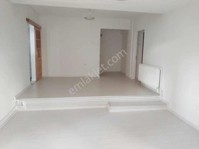 Irmak Mahallesi, Gaziemir içerisinde kiralık mülk