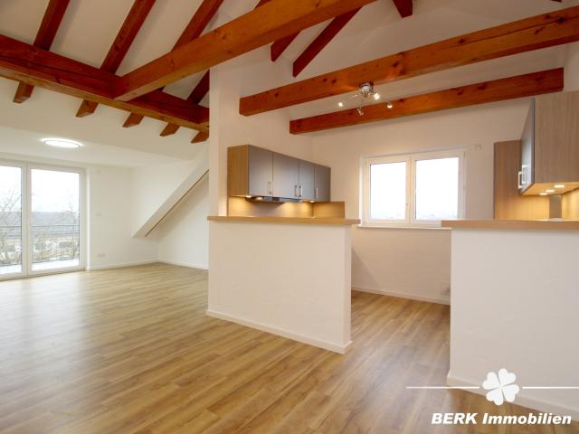 Dachgeschosswohnung mieten in Röllbach, Bayern