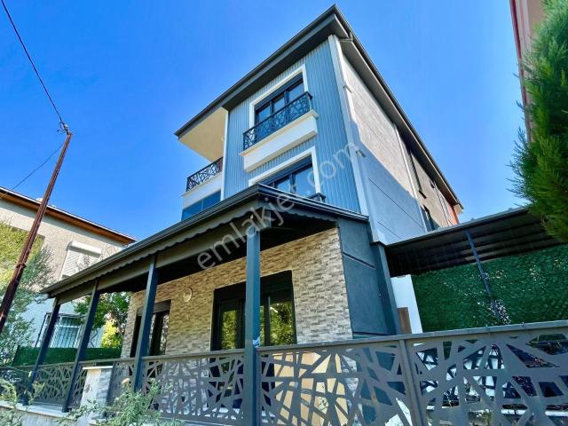 Akçay, Edremit içerisinde satılık Villa