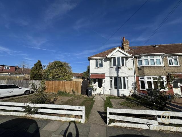 House for rent in London Borough of Hounslow, Greater London