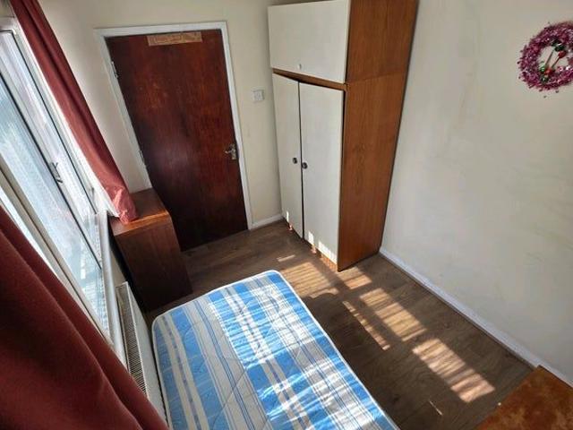 Room for rent in London Borough of Hounslow, Greater London