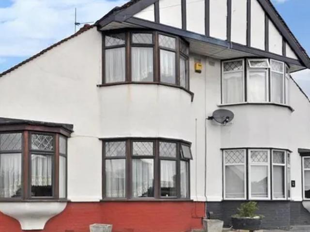 House for rent in Clayhall, Greater London