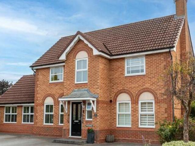 House for sale in Warndon, Worcestershire