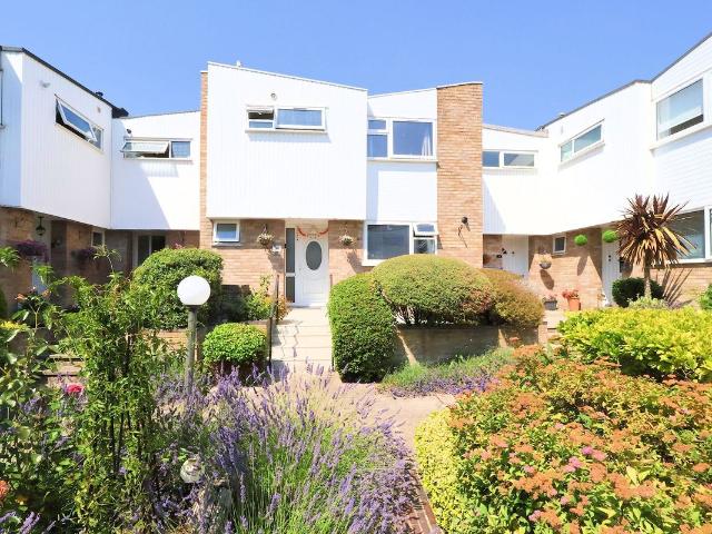House for rent in London Borough of Croydon, Greater London