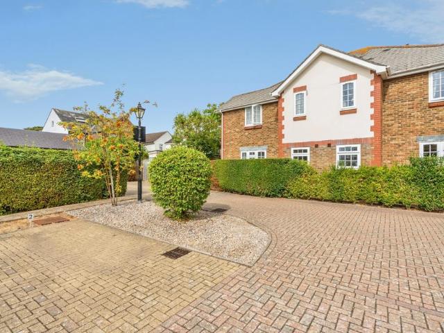 House for rent in Chichester, Littlecote