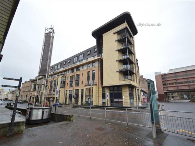 Flat for rent in Charing Cross, Cranstonhill