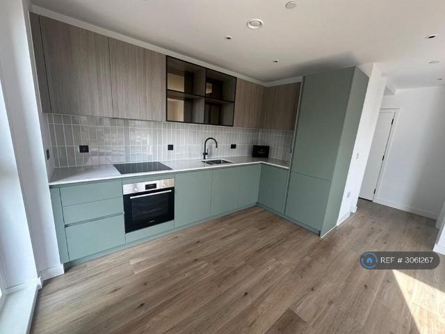 Apartment for rent in London Borough of Ealing, Greater London