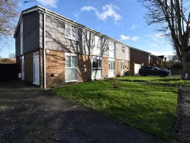 Apartment for rent in Belvedere, Lessness Heath Apartment for rent in Belvedere, Lessness Heath