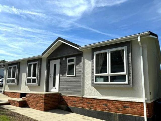 House for sale in Pouchen End, Hertfordshire