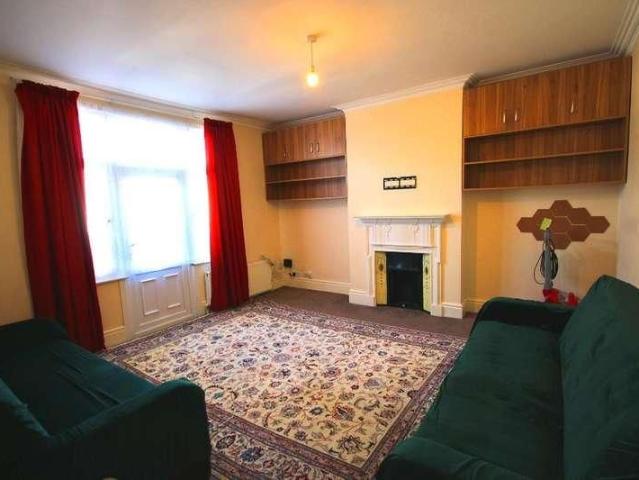 Apartment for rent in Alperton, Greater London