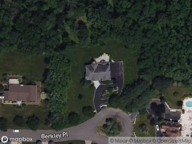 House for sale in Colts Neck