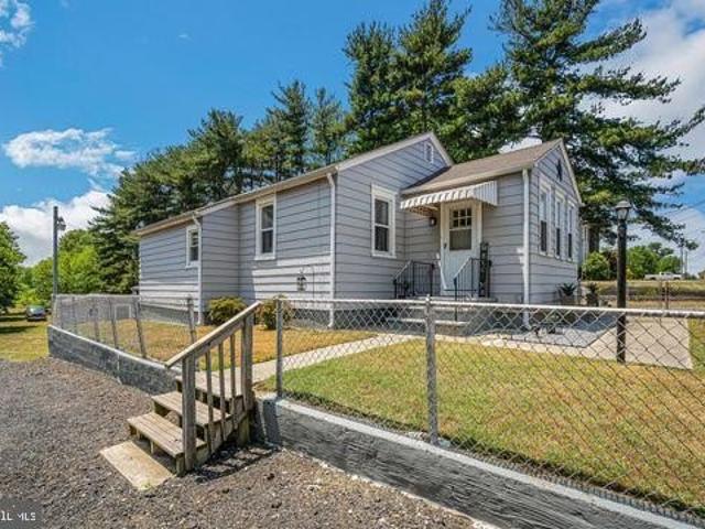 House for sale in Paulsboro, New Jersey