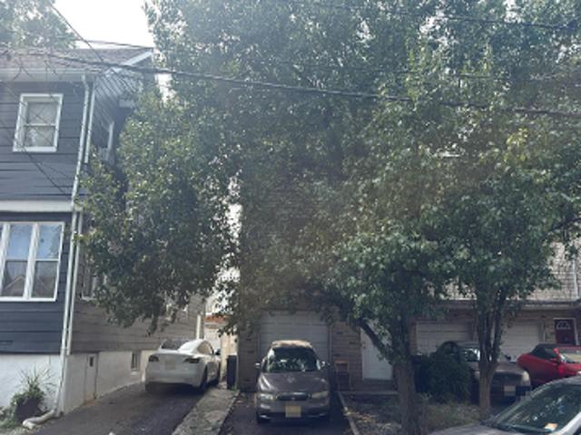 Condo for sale in Irvington, New Jersey