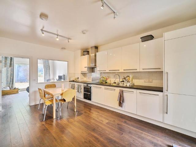 House for rent in Cann Hall, Greater London