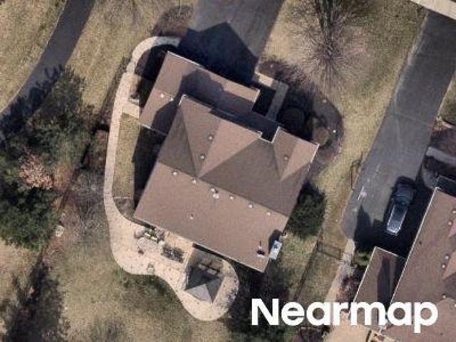 House for sale in North Aurora, Illinois