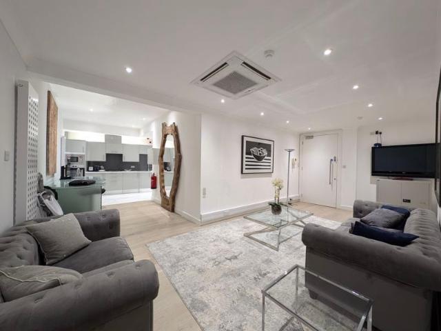 Apartment for rent in The Borough, Greater London