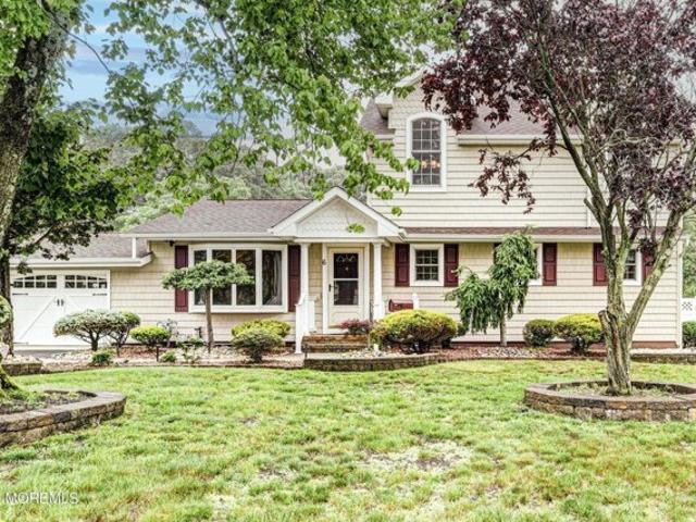 House for sale in Eatontown