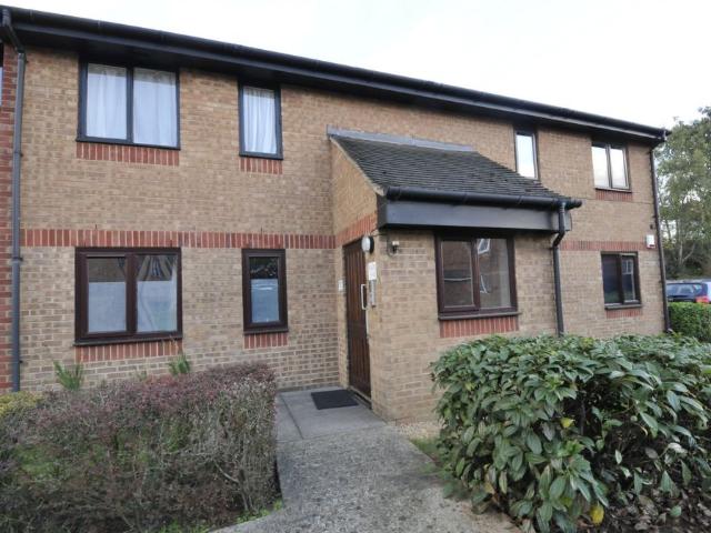 Apartment for rent in Charlton, Greater London
