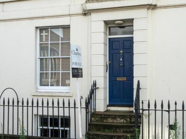 House for sale in Chilworth Old Village, Test Valley