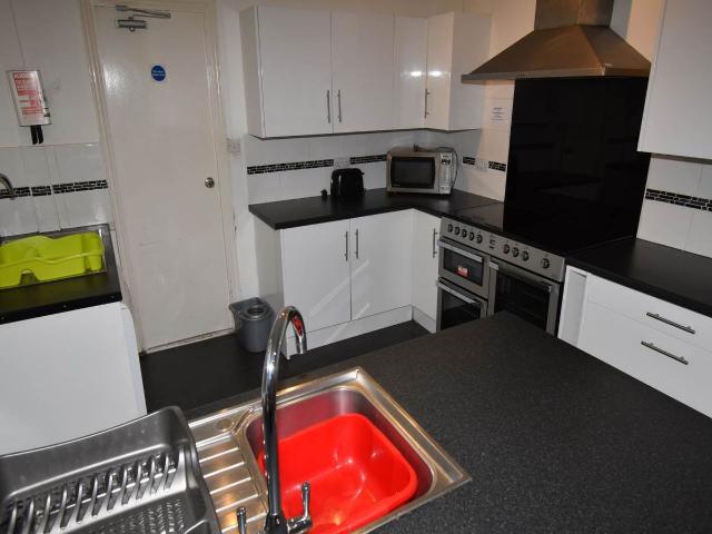 Apartment for rent in Nangreaves, Wales