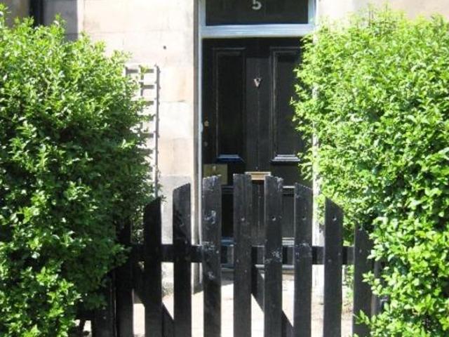Apartment for rent in Southside, Scotland