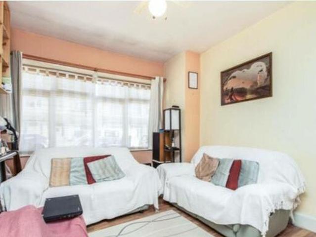 House for sale in London Borough of Croydon, Thornton Heath