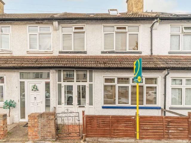 House for rent in London Borough of Croydon, Greater London