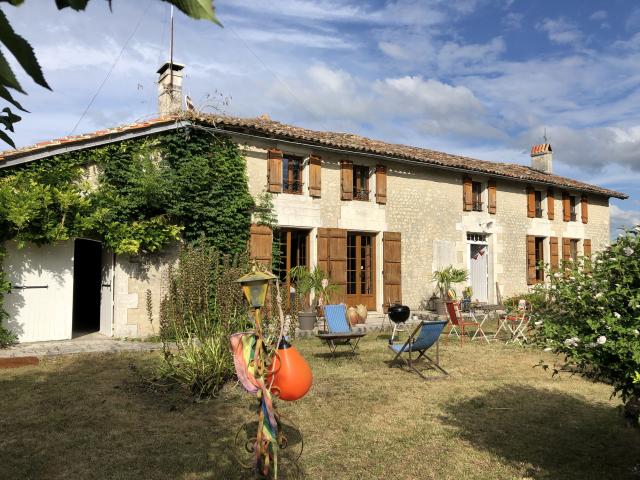 Maison vente à Cognac, Berneuil