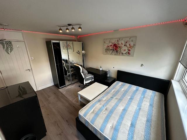 Room for rent in St. John's Wood, Greater London