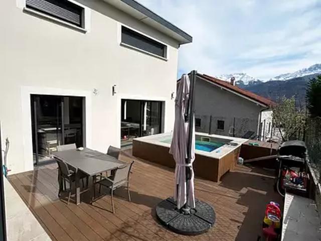 Maison vente à Grenoble, Bernin
