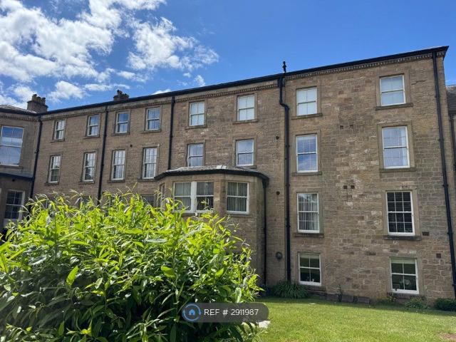 Apartment for rent in Berry Hill, Potters Corner