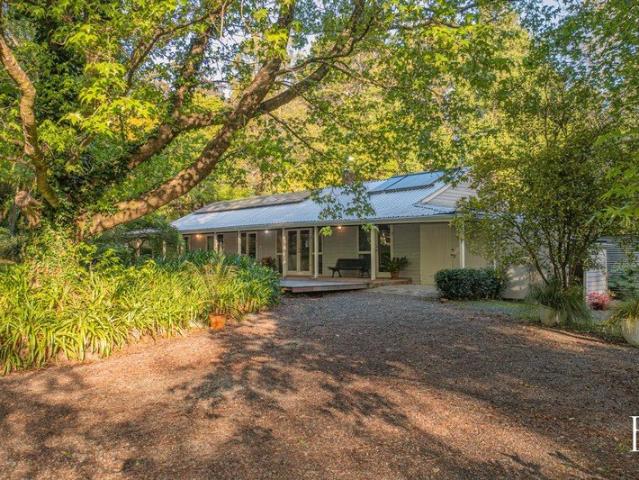Cottage for sale in Kangaroo Valley, New South Wales