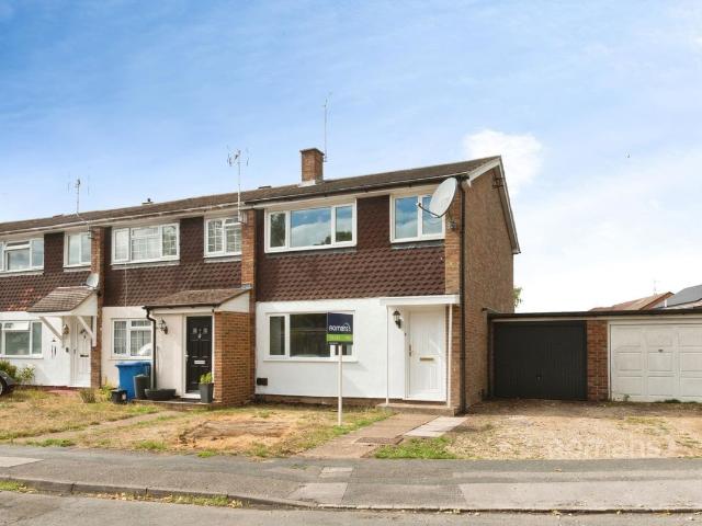 House for rent in College Town, Sandhurst