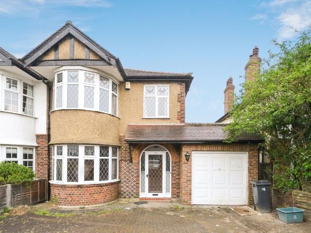 House for rent in Royal Borough of Kingston upon Thames, Greater London