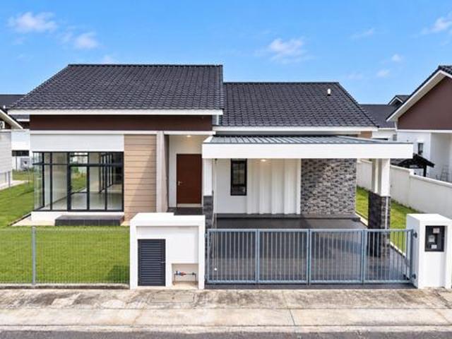 Bungalow for rent in Wellesley, Penang
