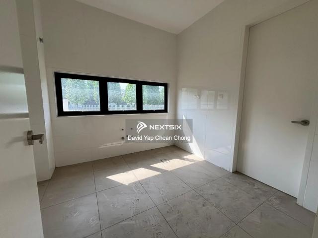 Residential House for sale in Malaka