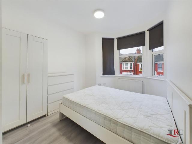 Room for rent in Willesden Green, Greater London