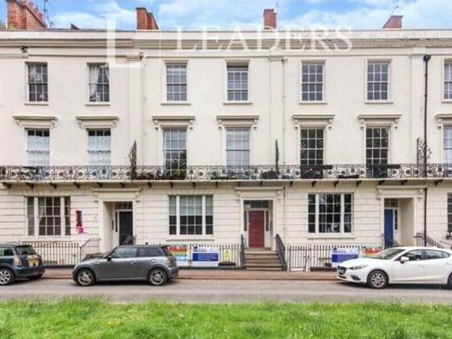 House for sale in Green Close, Warwickshire