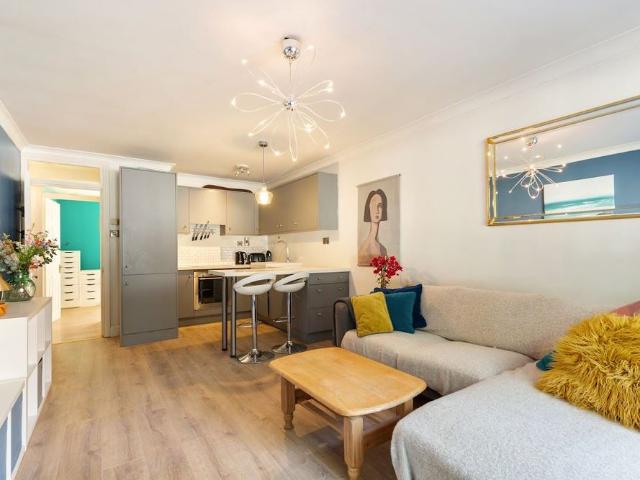 Apartment to rent in Bluebell, North Tipperary