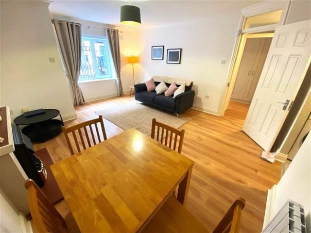 Apartment to rent in Bluebell, North Tipperary