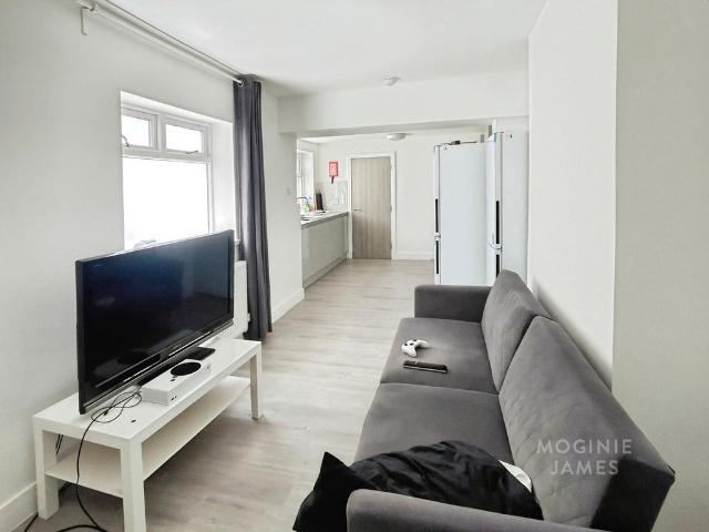 House for rent in Falcon Lodge, Wales